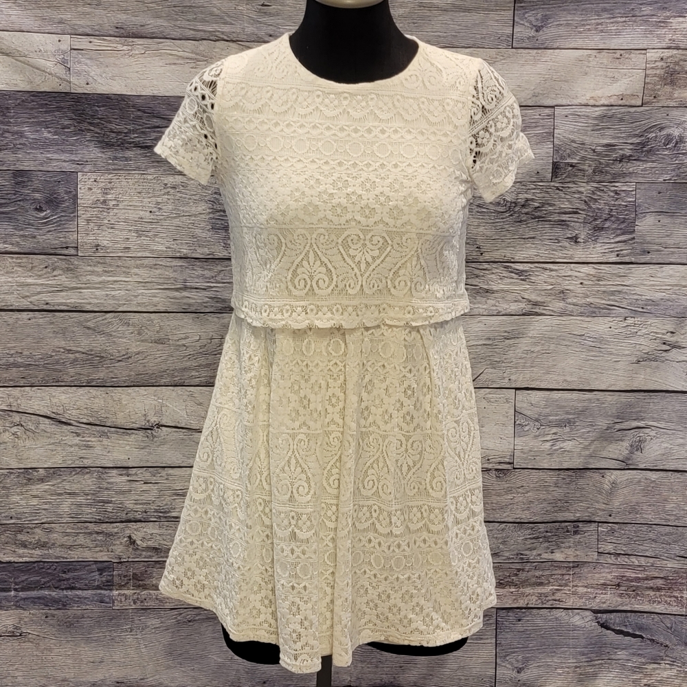 Forever 21 dress size 6 lace